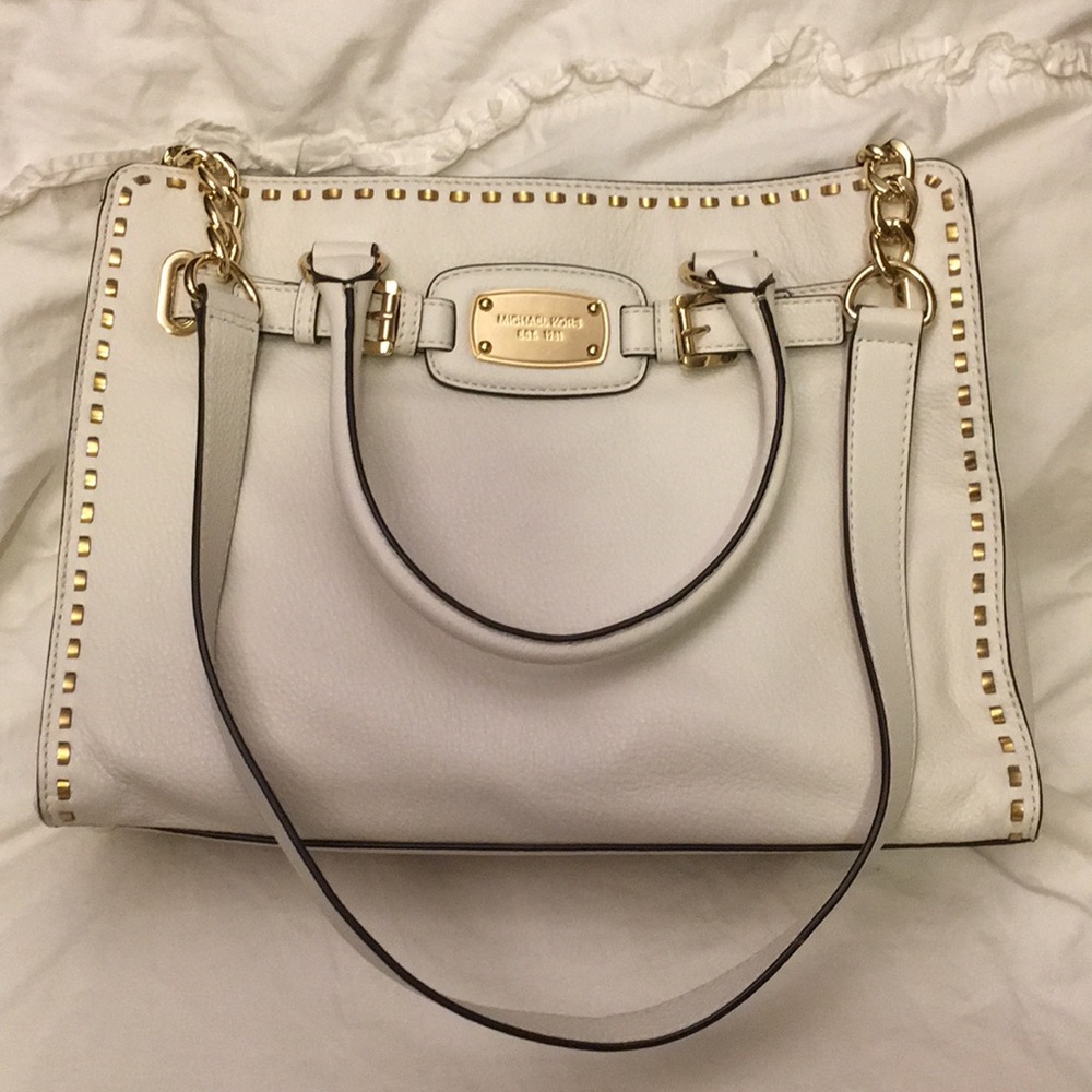 LARGE WHITE/CREAM SHOULDER BAG WITH HANDLES
